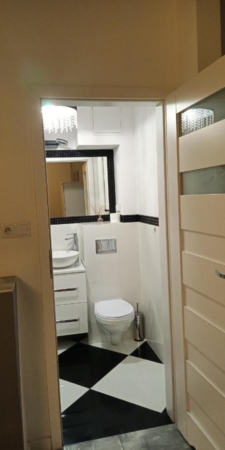 Apartment Center